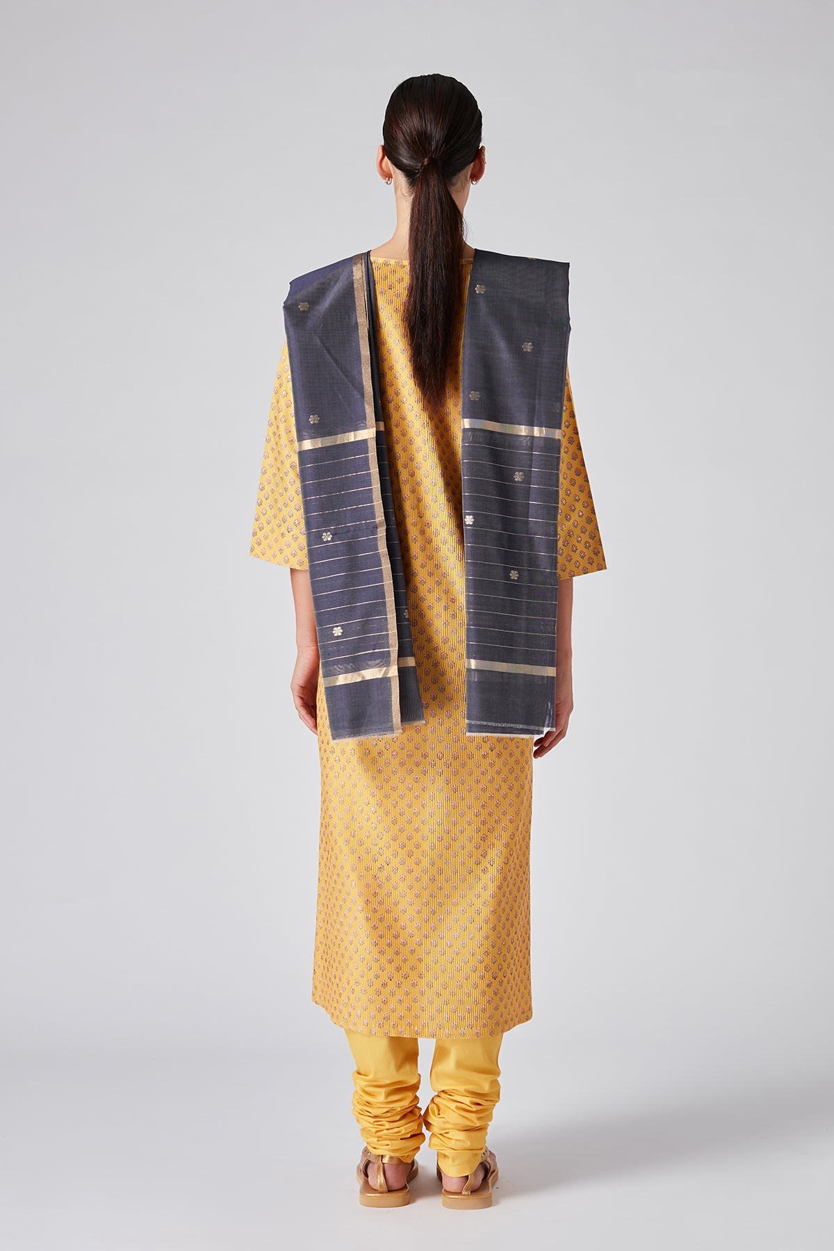Chhitroli Kurta Set