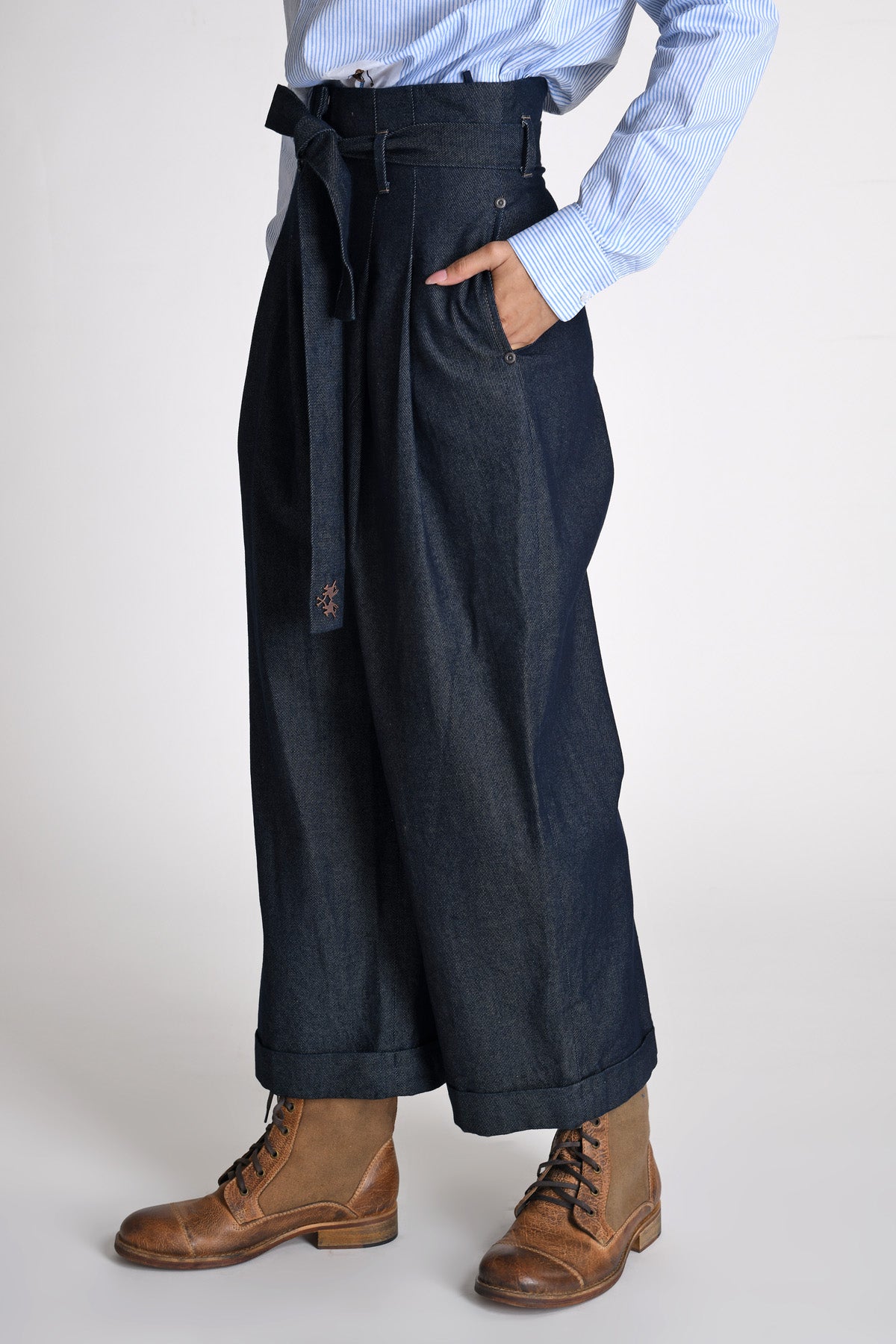 Wide Leg Belted Pants