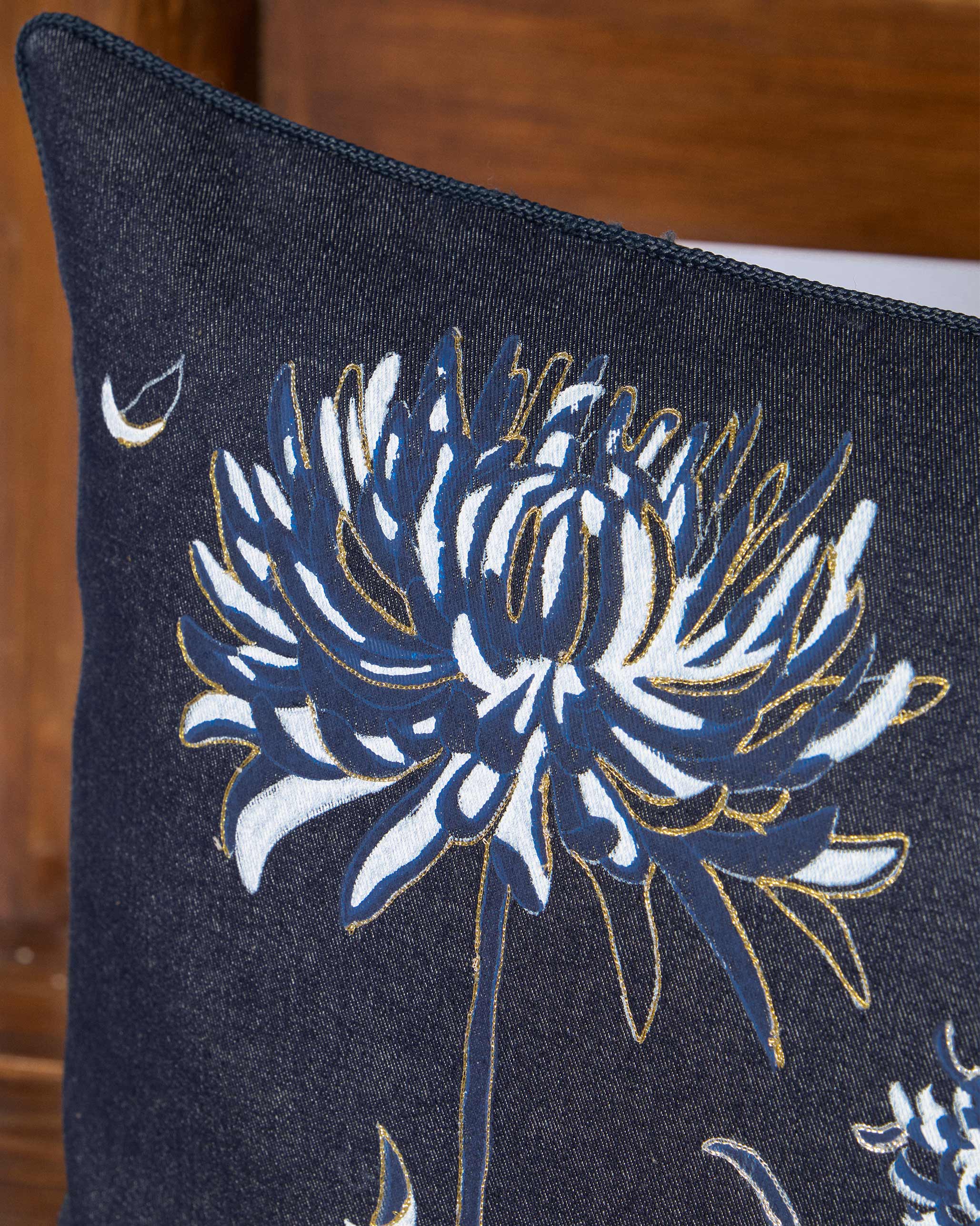 Neelakurinji Printed Lumbar Cushion with filler 14X20
