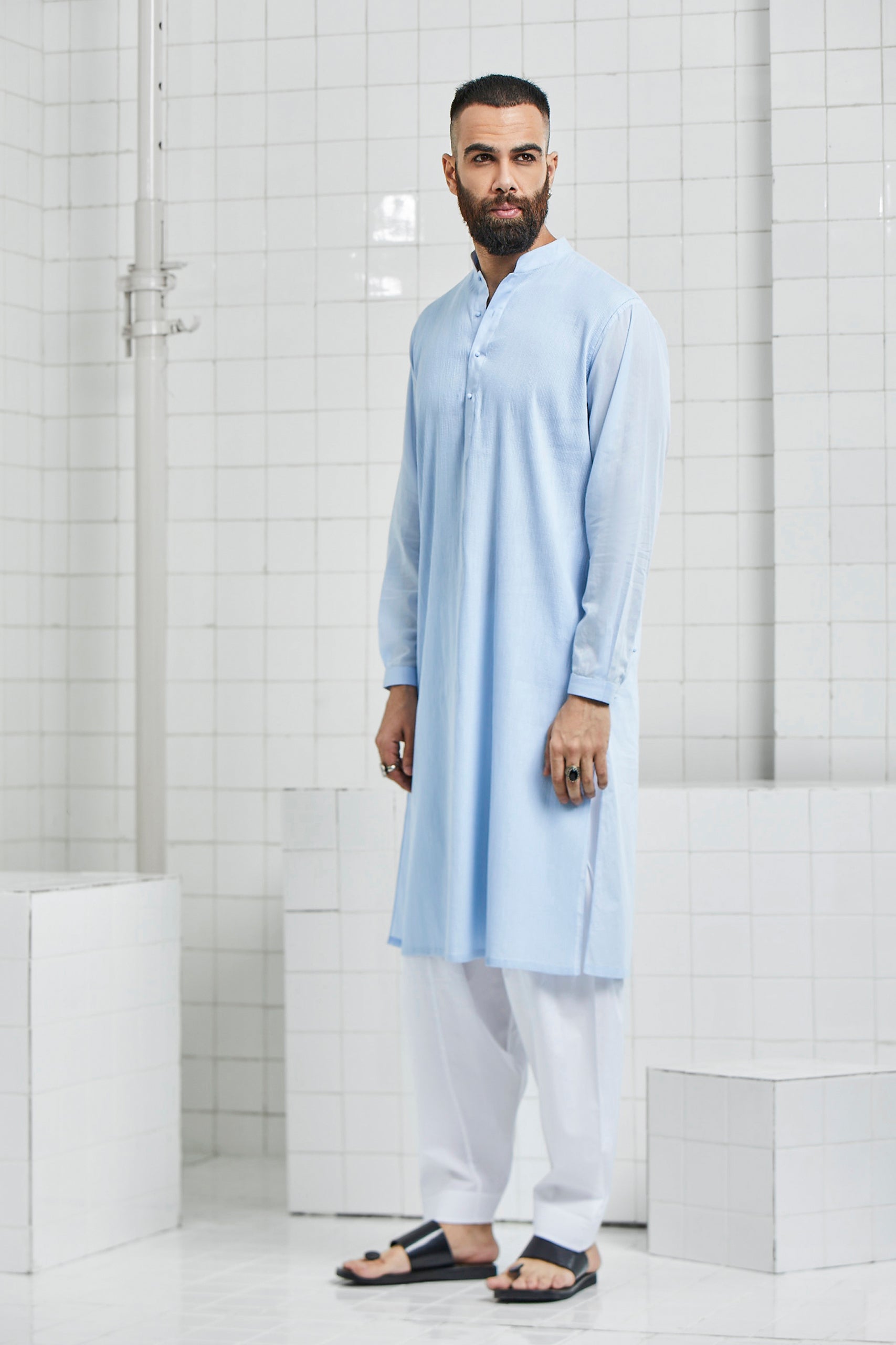 Khinsar Pintuck Kurta Set