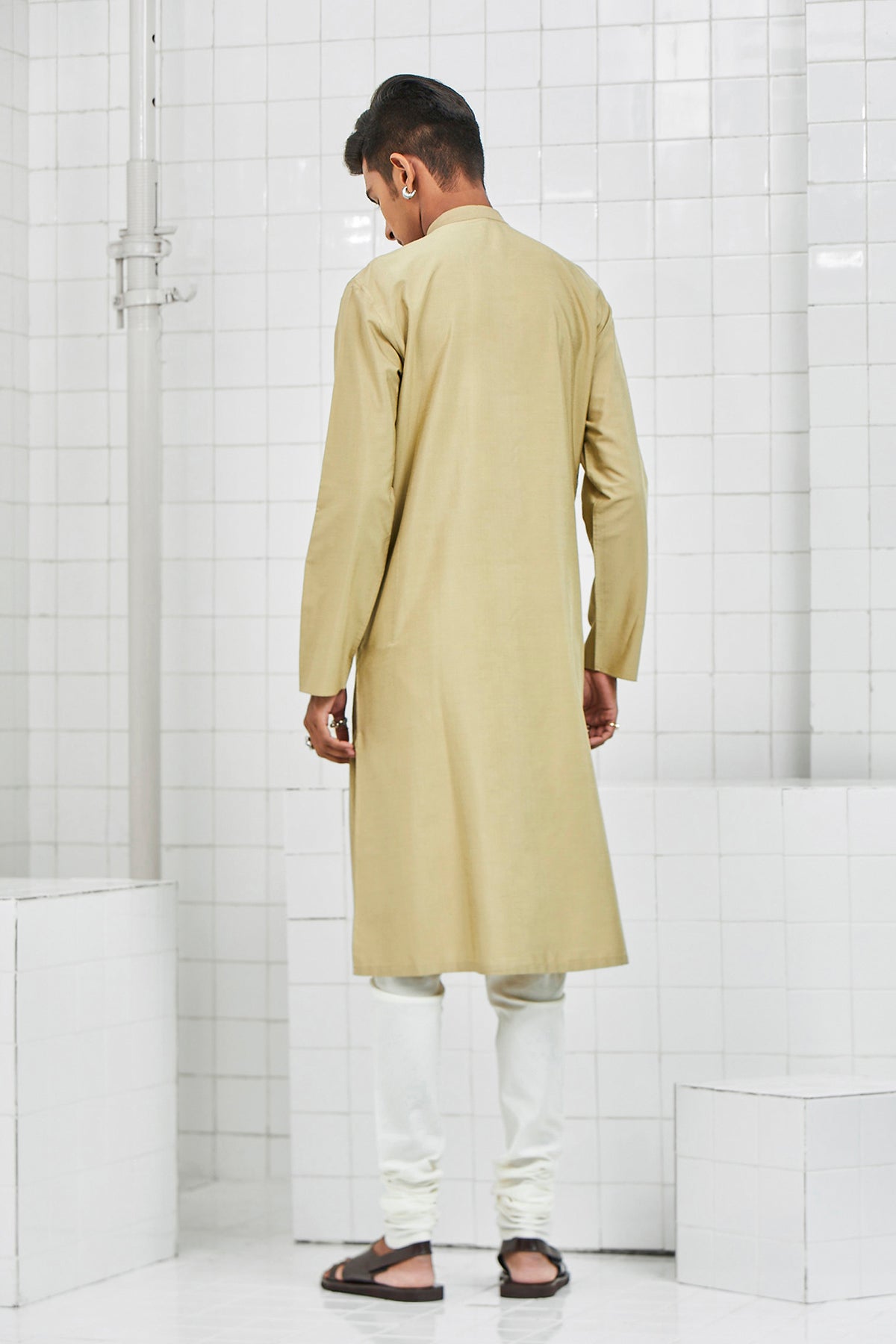 Talab Pintuck Kurta Set
