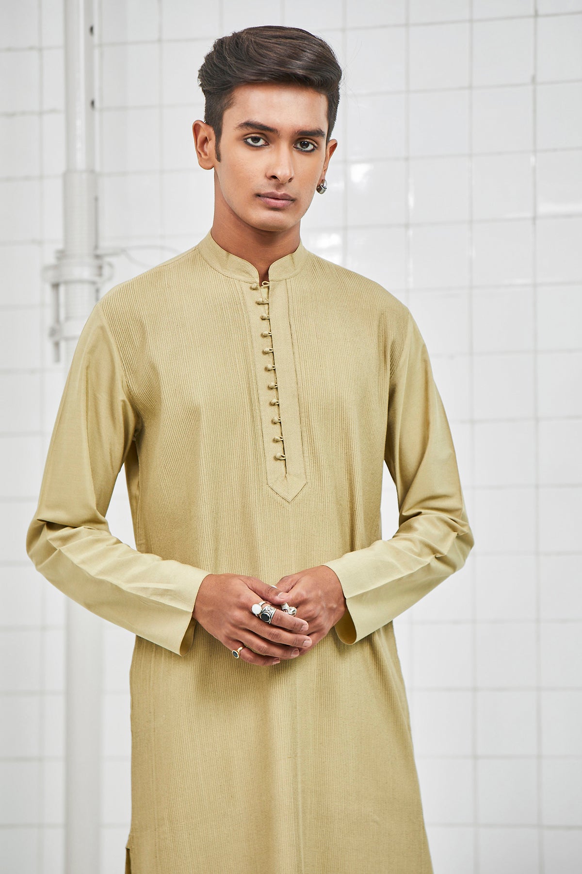 Talab Pintuck Kurta Set