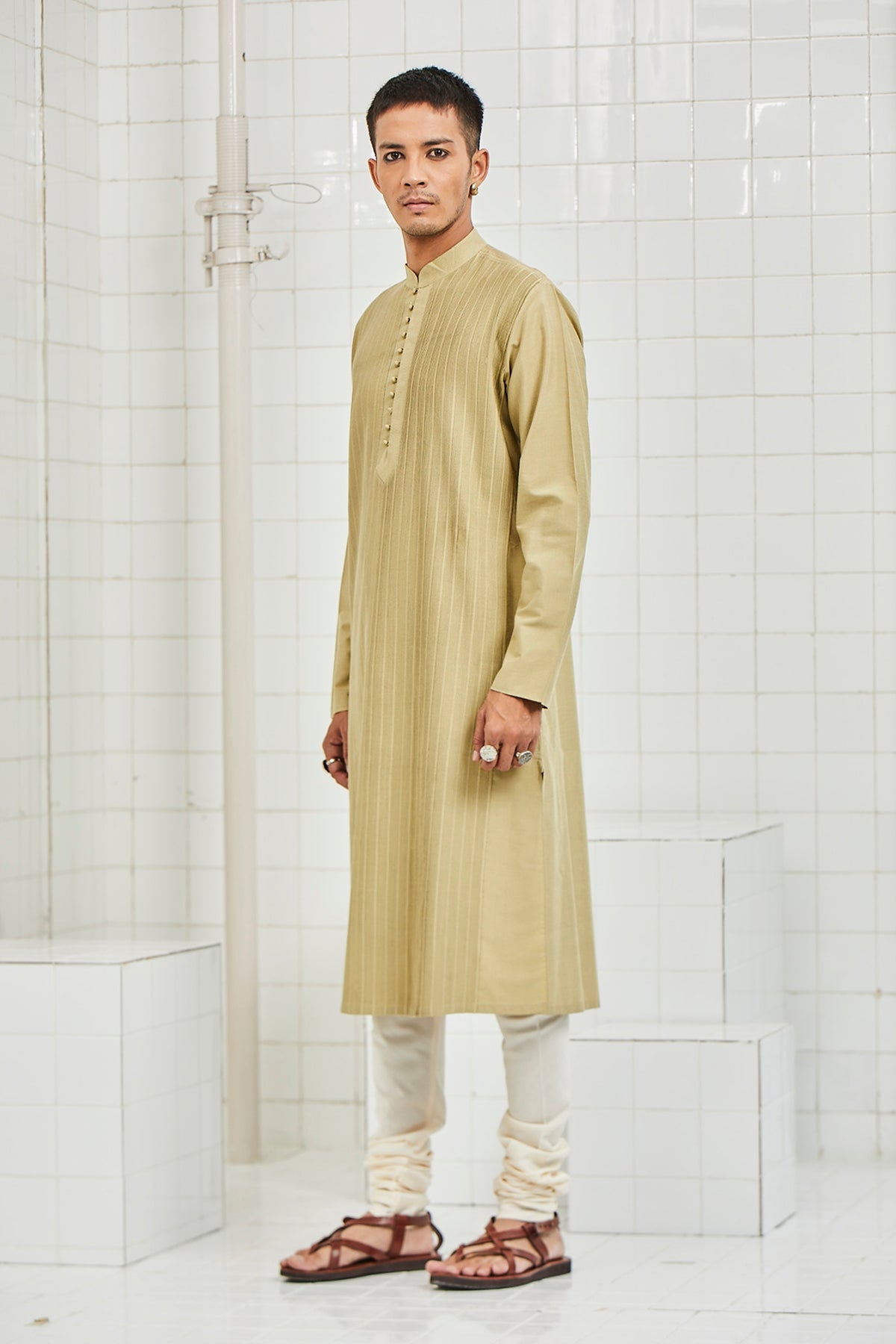 Reni Pintuck Kurta Set