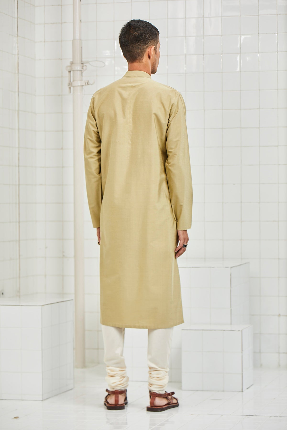 Reni Pintuck Kurta Set