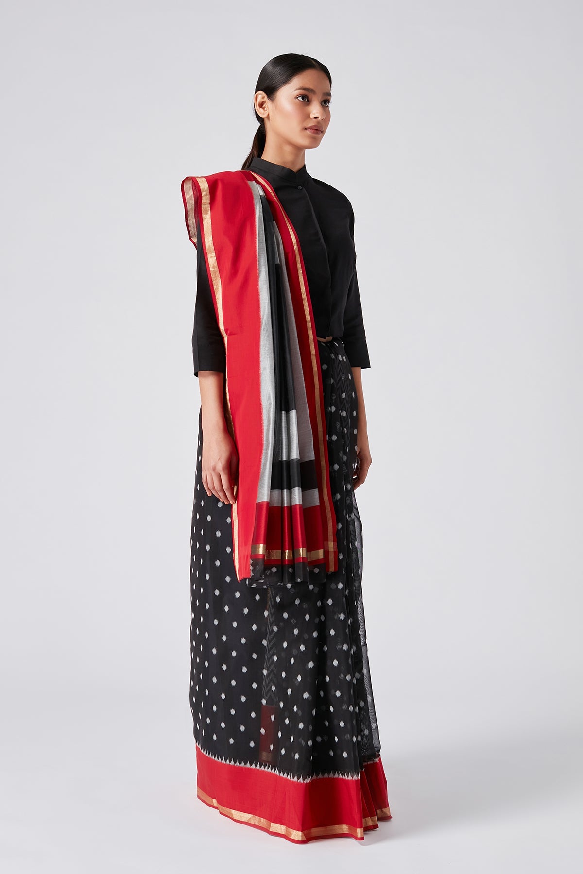 Haliya Ikat Sari