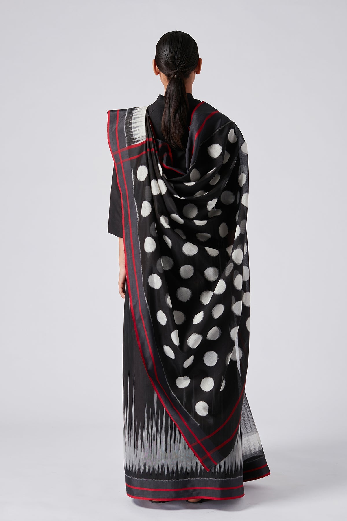 Alair Ikat Sari