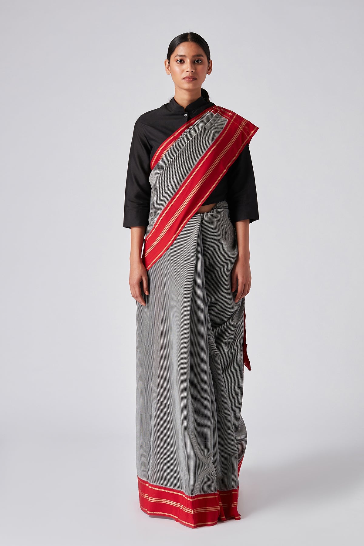 Anumula Ikat Sari
