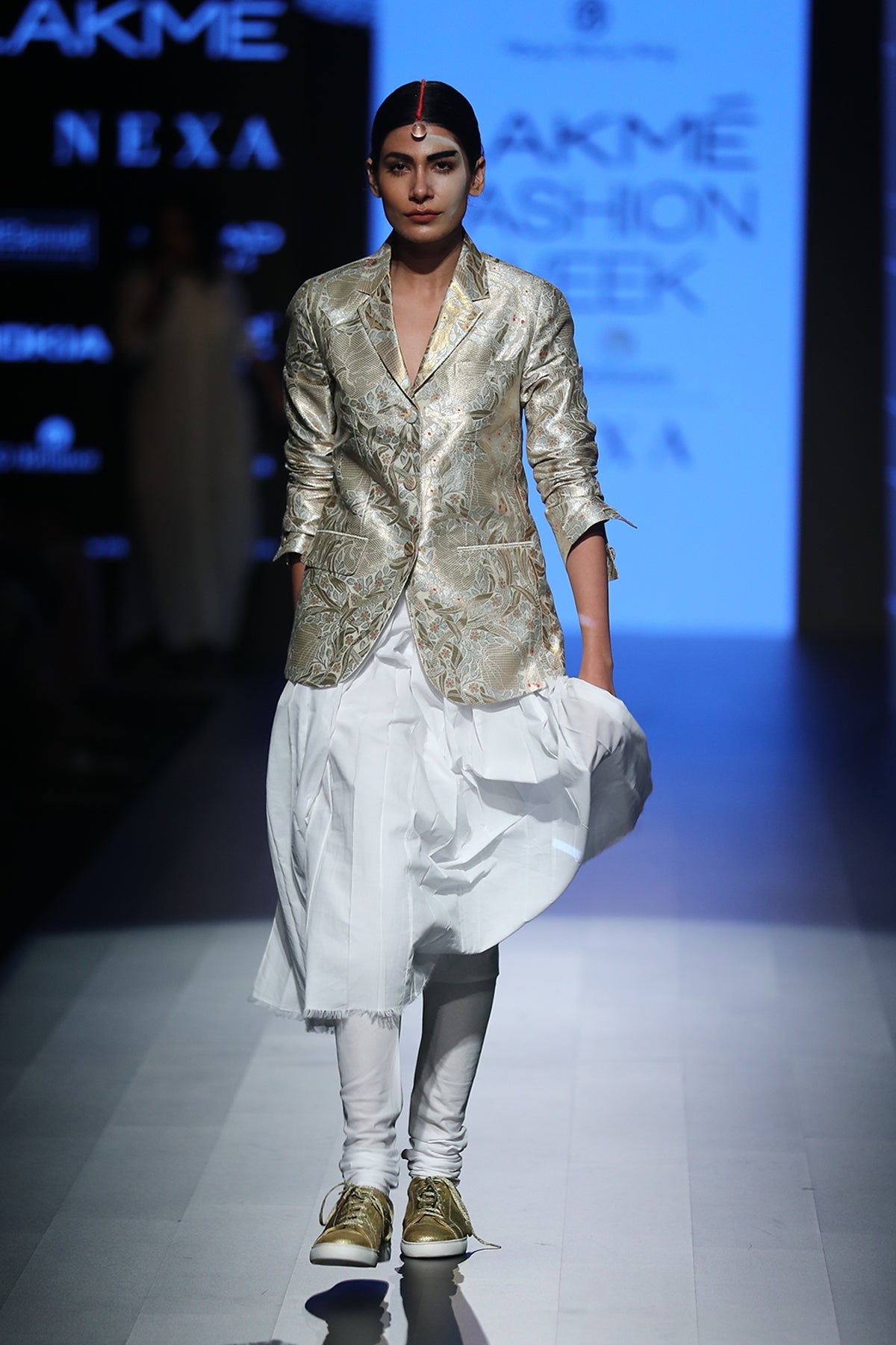 Etwa skirt churidar